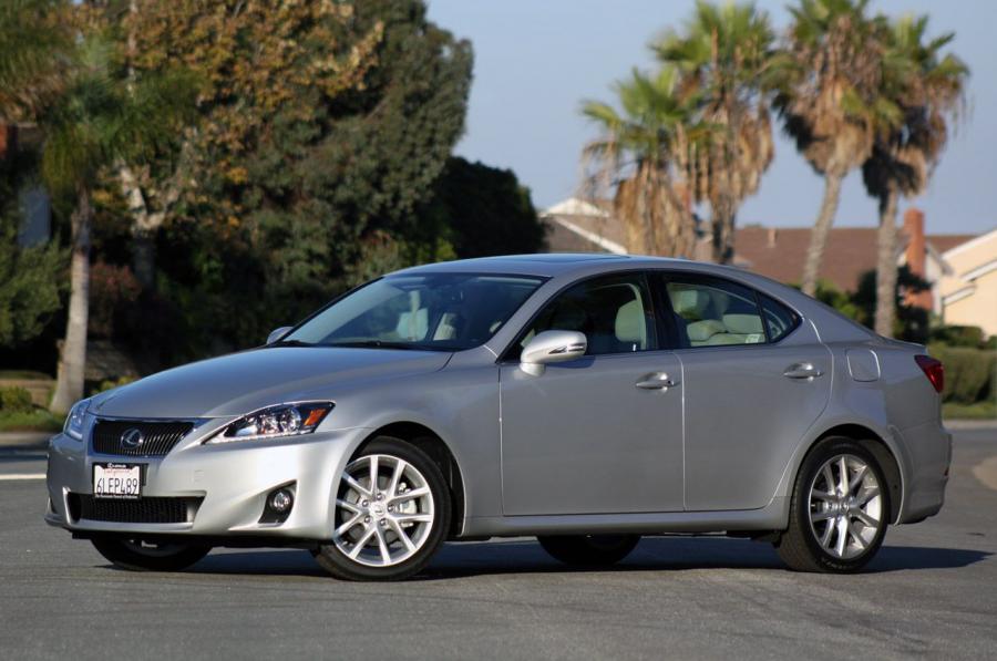  Lexus IS250 AWD 2011 года  (фото 31 из 43)